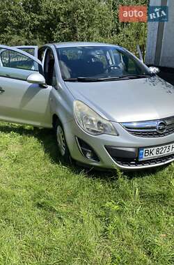 Хетчбек Opel Corsa 2011 в Рівному