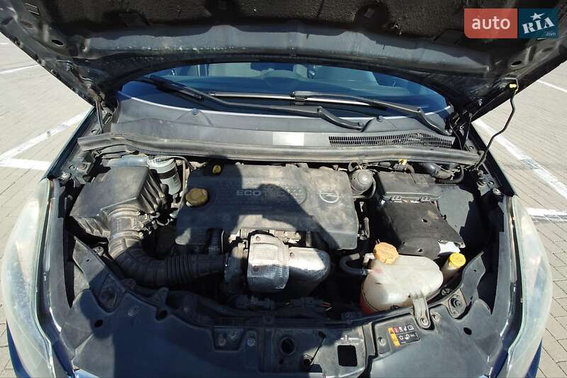 Хэтчбек Opel Corsa 2014 в Одессе