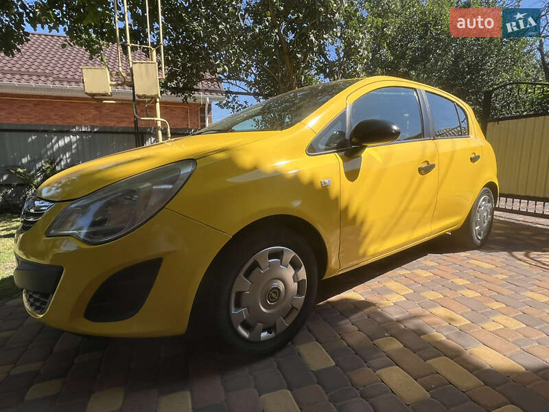 Хэтчбек Opel Corsa 2011 в Нежине