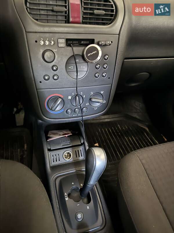 Хэтчбек Opel Corsa 2003 в Броварах фото 3 Хэтчбек Opel Corsa 2003 в Броварах