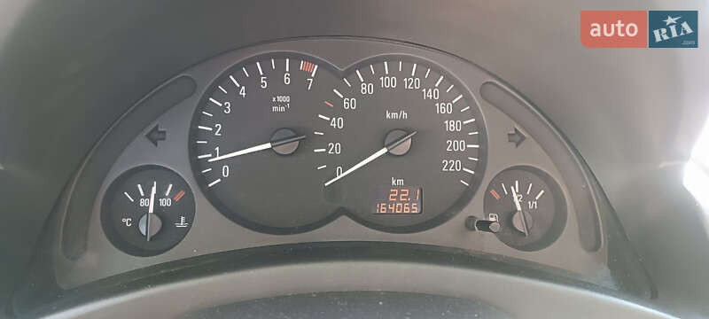 Хэтчбек Opel Corsa 2004 в Львове