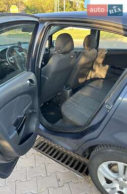 Хэтчбек Opel Corsa 2008 в 