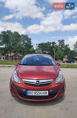 Хэтчбек Opel Corsa 2011 в 