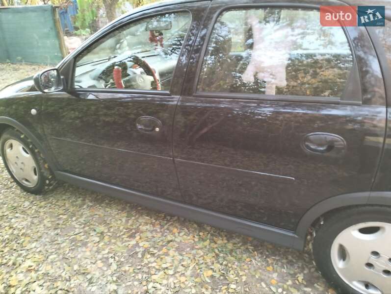 Хэтчбек Opel Corsa 2005 в Житомире