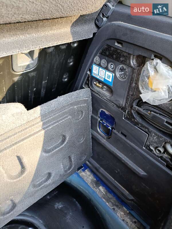 Хетчбек Opel Corsa 2009 в Кременці