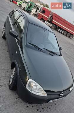 Хэтчбек Opel Corsa 2002 в 