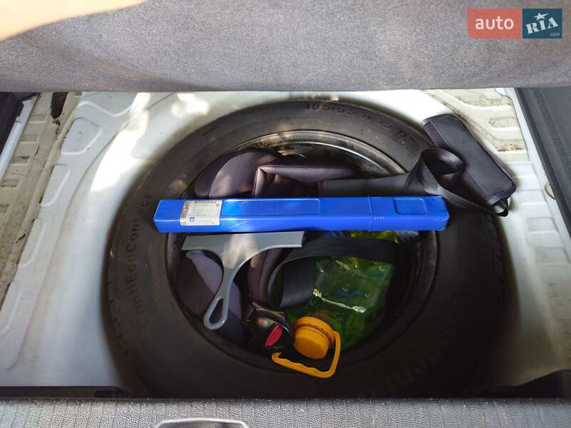 Хэтчбек Opel Corsa 2017 в Киеве