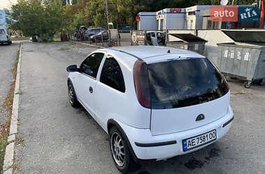 Хэтчбек Opel Corsa 2004 в 