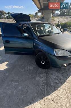 Хэтчбек Opel Corsa 2001 в 