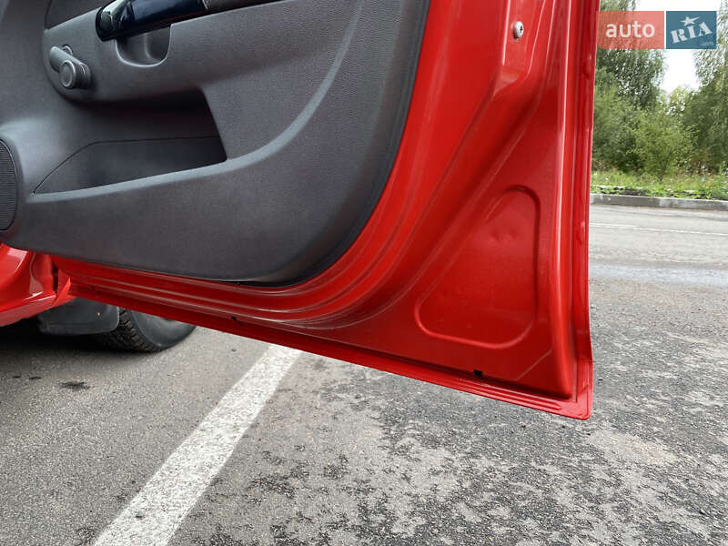 Хэтчбек Opel Corsa 2008 в Ровно