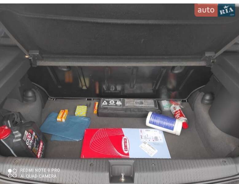 Хэтчбек Opel Corsa 2002 в Ровно