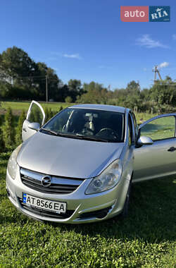 Хетчбек Opel Corsa 2008 в 