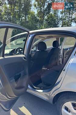 Хэтчбек Opel Corsa 2009 в 