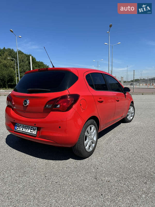 Хэтчбек Opel Corsa 2015 в Львове