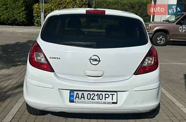 Хэтчбек Opel Corsa 2013 в 