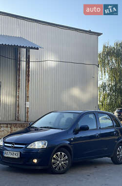 Хэтчбек Opel Corsa 2004 в 