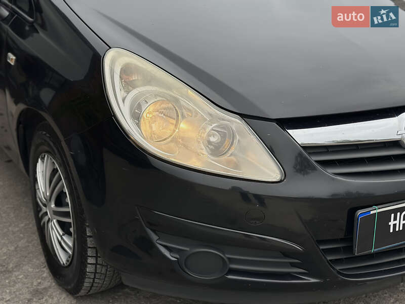 Хетчбек Opel Corsa 2008 в Шептицькому