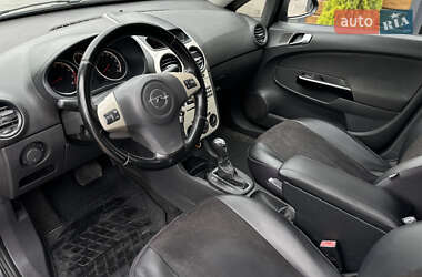 Хэтчбек Opel Corsa 2008 в 