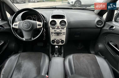 Хэтчбек Opel Corsa 2008 в 