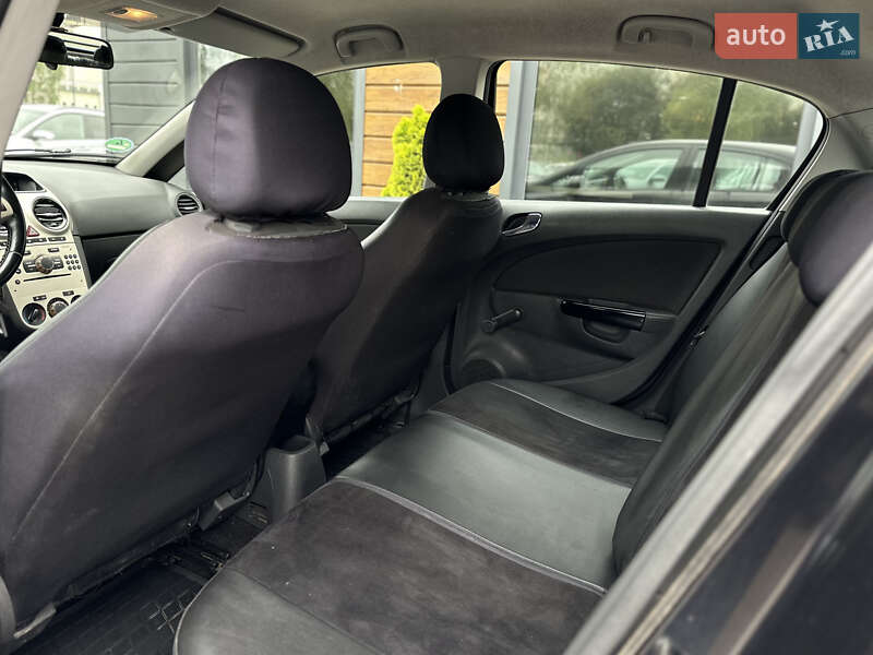 Хетчбек Opel Corsa 2008 в Шептицькому
