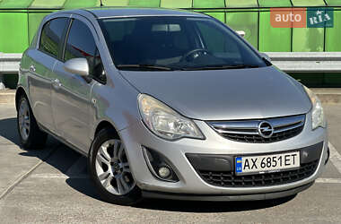 Хэтчбек Opel Corsa 2011 в Киеве