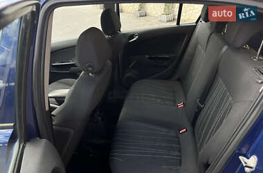 Хэтчбек Opel Corsa 2008 в 