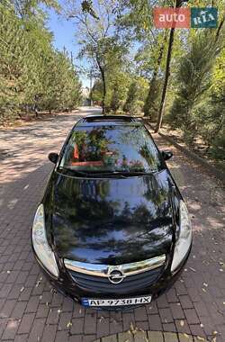 Хэтчбек Opel Corsa 2009 в 