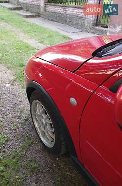 Хэтчбек Opel Corsa 2005 в 