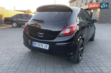 Хэтчбек Opel Corsa 2008 в 