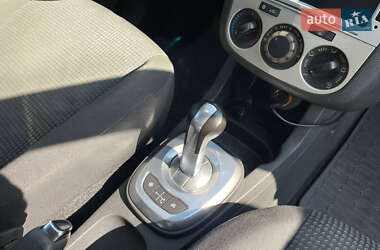 Хэтчбек Opel Corsa 2007 в 