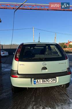 Хэтчбек Opel Corsa 2002 в 