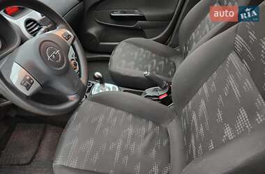Хэтчбек Opel Corsa 2013 в 