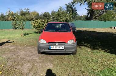 Хэтчбек Opel Corsa 1994 в 