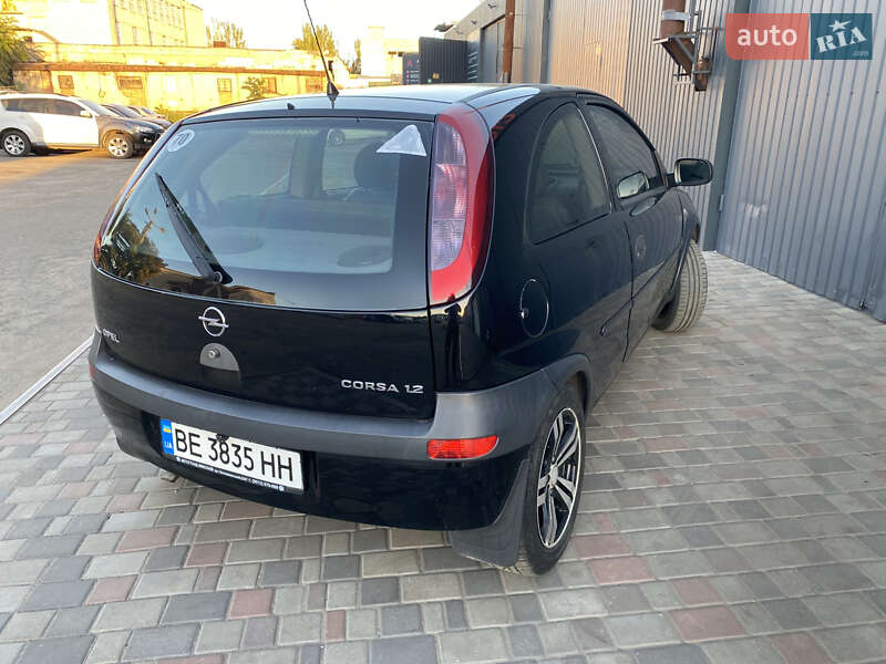 Хетчбек Opel Corsa 2001 в Миколаєві