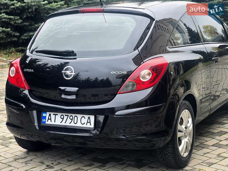 Хэтчбек Opel Corsa 2012 в Харькове