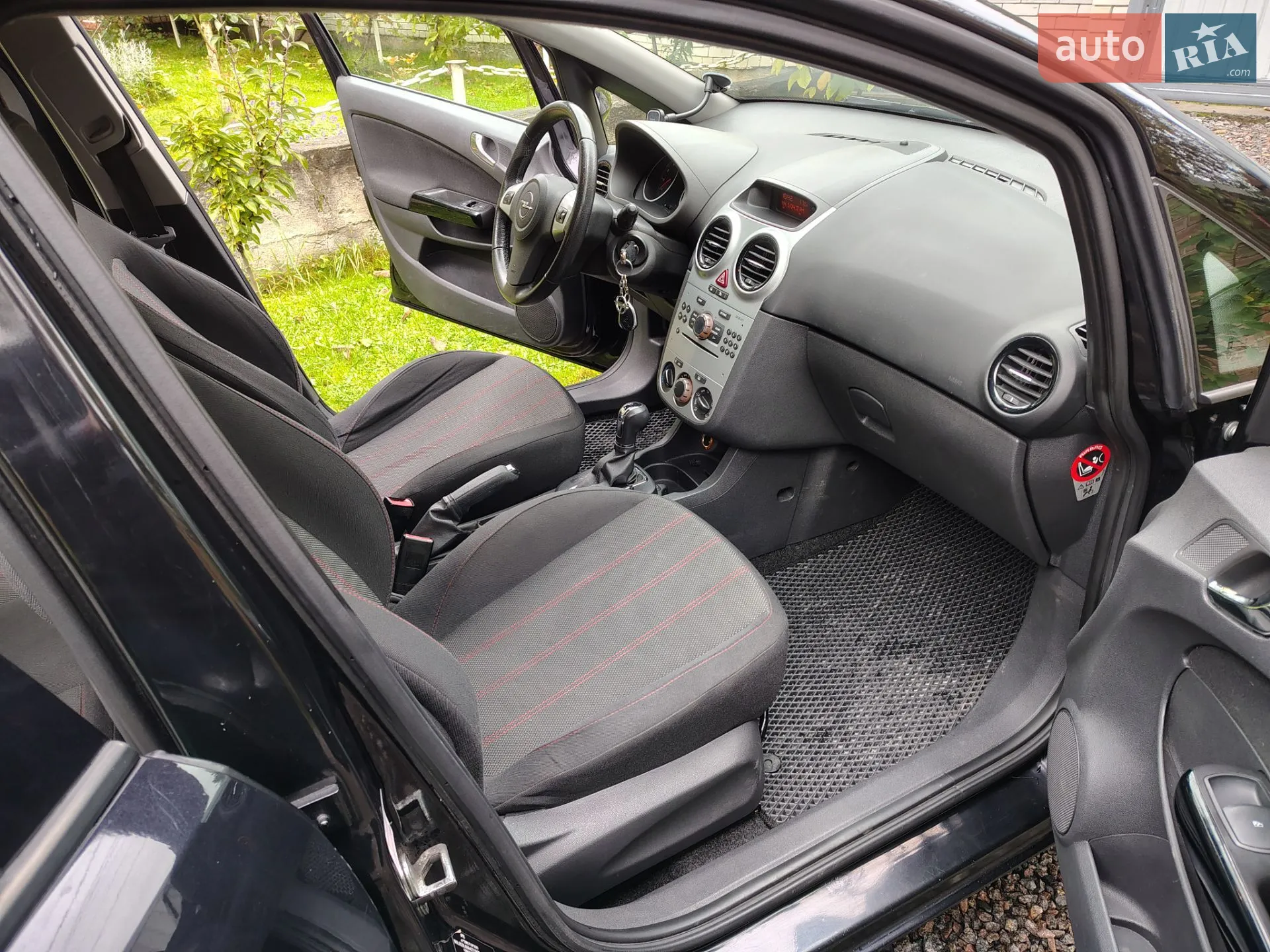 2010 Opel Corsa - мініатюра 15