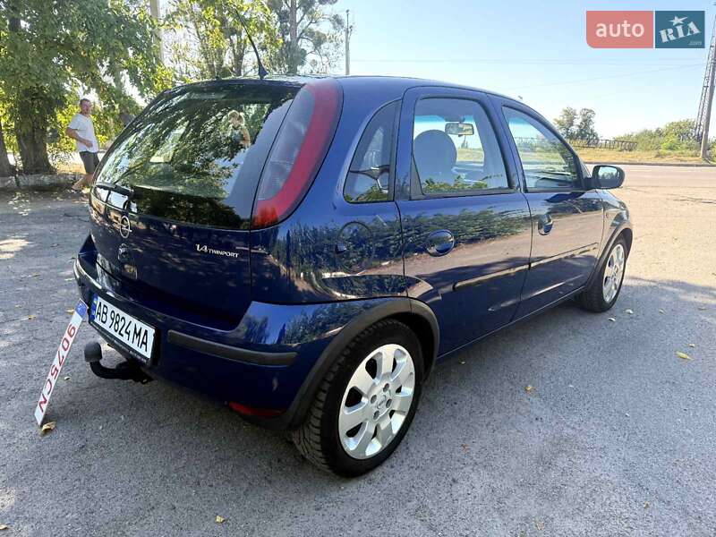Хэтчбек Opel Corsa 2004 в Жмеринке