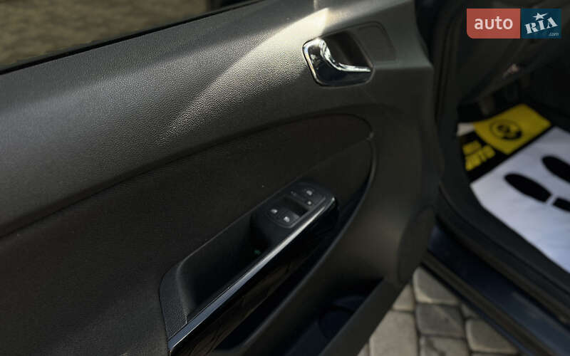Хэтчбек Opel Corsa 2014 в Мукачево