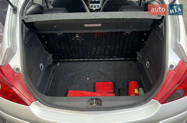 Хетчбек Opel Corsa 2011 в  фото 14 Хетчбек Opel Corsa 2011 в