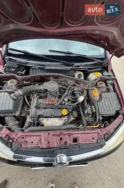 Хетчбек Opel Corsa 2002 в  фото 5 Хетчбек Opel Corsa 2002 в
