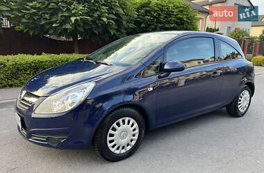 Хэтчбек Opel Corsa 2009 в 