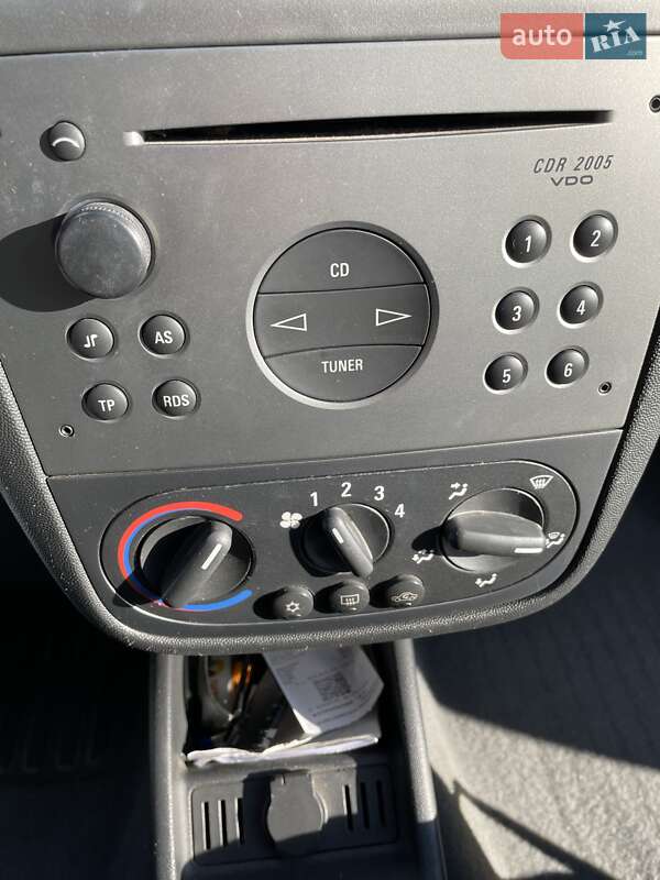 Хэтчбек Opel Corsa 2002 в Полтаве фото 33 Хэтчбек Opel Corsa 2002 в Полтаве