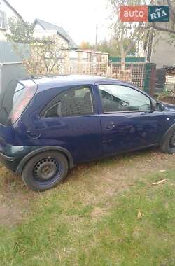 Хэтчбек Opel Corsa 2005 в Киеве
