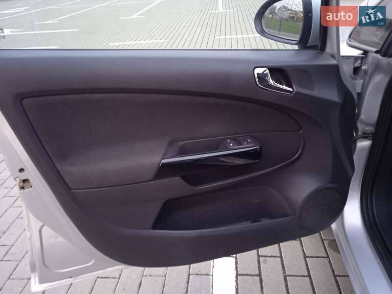 Хетчбек Opel Corsa 2012 в Нововолинську фото 3 Хетчбек Opel Corsa 2012 в Нововолинську