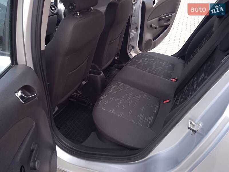 Хетчбек Opel Corsa 2012 в Нововолинську фото 12 Хетчбек Opel Corsa 2012 в Нововолинську