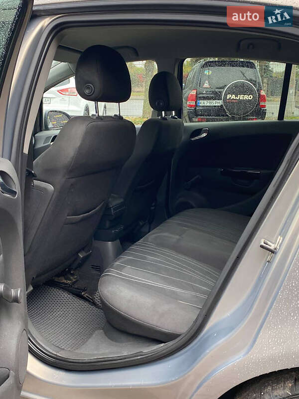 Хэтчбек Opel Corsa 2010 в Кривом Роге фото 12 Хэтчбек Opel Corsa 2010 в Кривом Роге