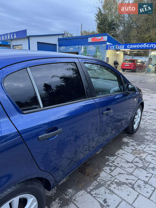 Хетчбек Opel Corsa 2012 в Львові