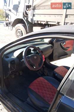 Хэтчбек Opel Corsa 2003 в  фото 5 Хэтчбек Opel Corsa 2003 в