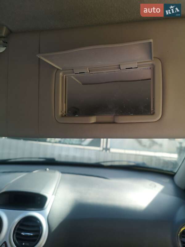 Хэтчбек Opel Corsa 2011 в Ровно