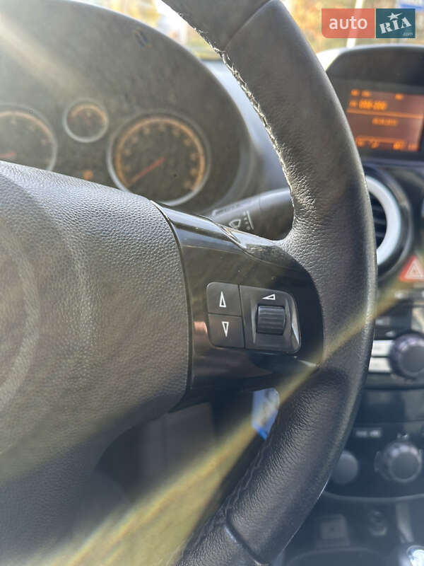 Хэтчбек Opel Corsa 2013 в Львове фото 11 Хэтчбек Opel Corsa 2013 в Львове